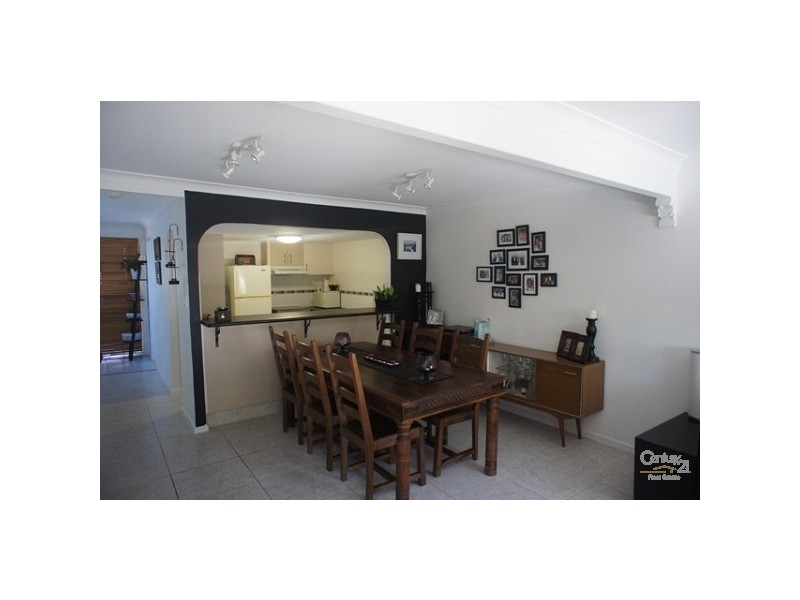 20/81 Olsen Avenue, Labrador QLD 4215