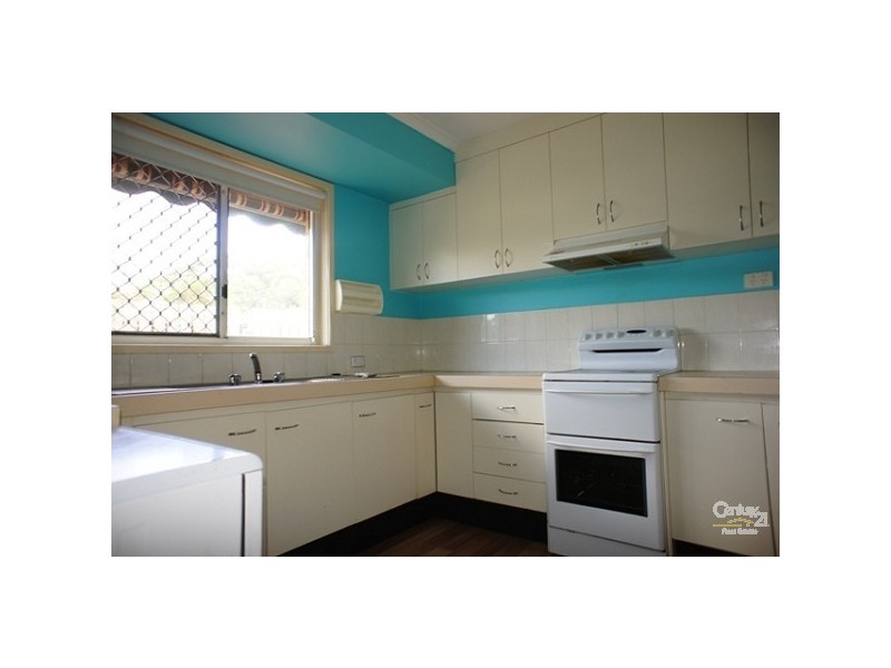 2/6 Hentdale, Labrador QLD 4215