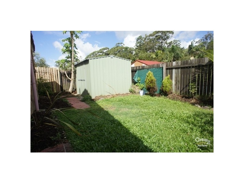 2/6 Hentdale, Labrador QLD 4215