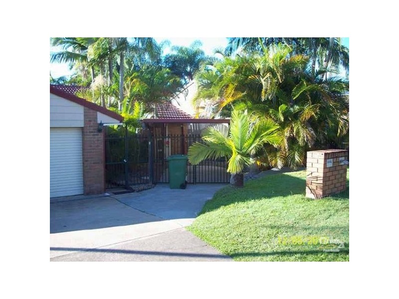 1/2 Callistemon Court, Arundel QLD 4214