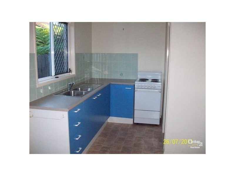 2/12 Chirn Crescent, Labrador QLD 4215