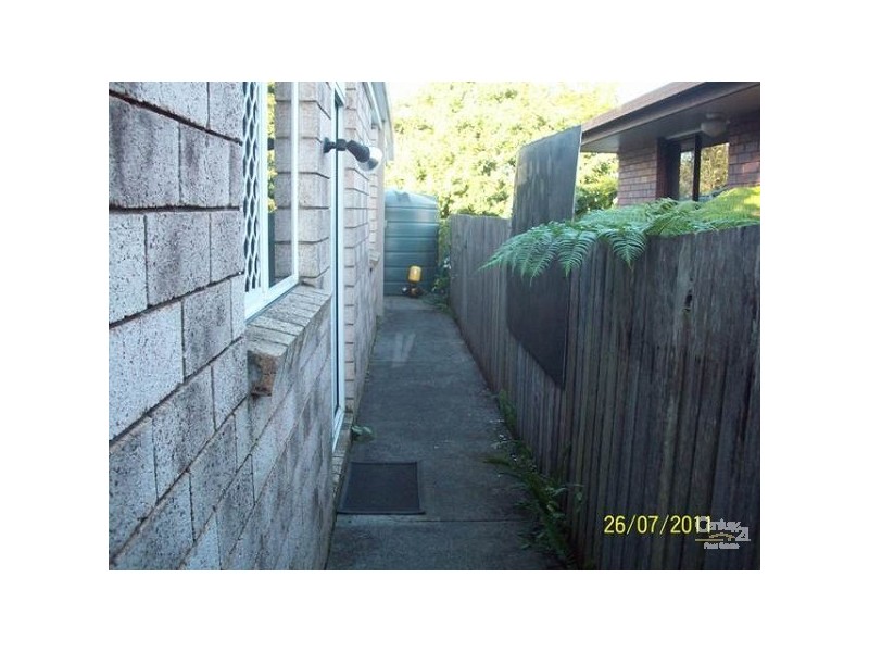 2/12 Chirn Crescent, Labrador QLD 4215