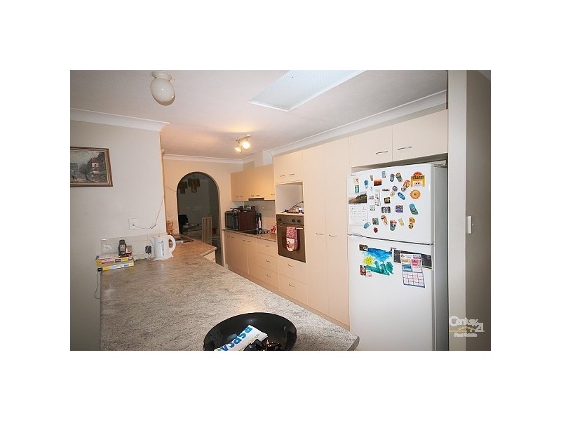 8 Nalya Court, Mermaid Waters QLD 4218