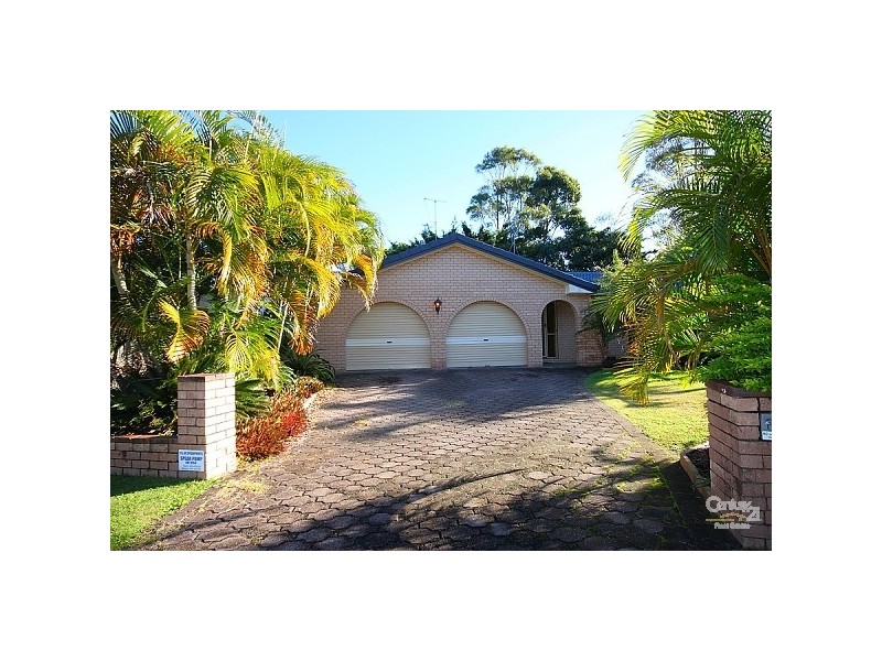 8 Nalya Court, Mermaid Waters QLD 4218