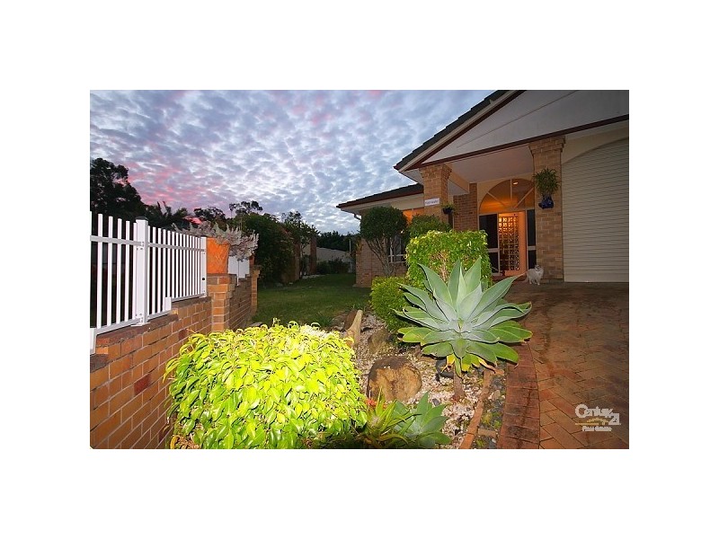 19 Cook Close, Southport QLD 4215