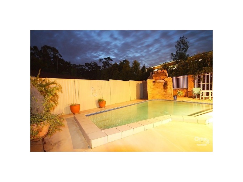 19 Cook Close, Southport QLD 4215