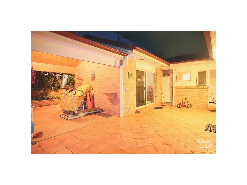 19 Cook Close, Southport QLD 4215