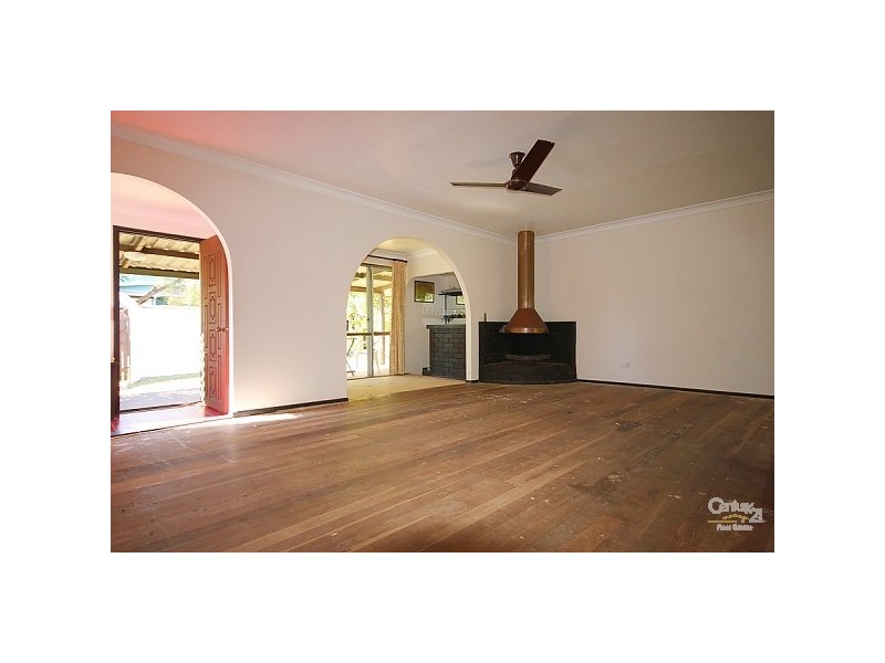 7 Larwon Terrace, Southport QLD 4215