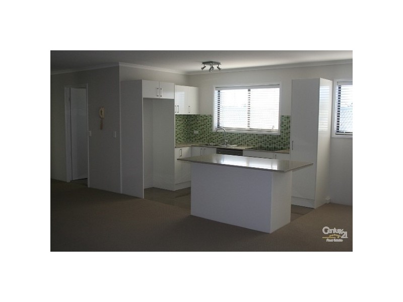 8/29 Ahern Street, Labrador QLD 4215