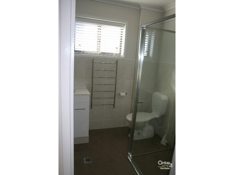 8/29 Ahern Street, Labrador QLD 4215