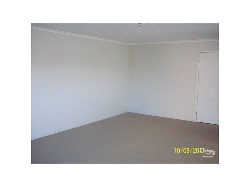 8/29 Ahern Street, Labrador QLD 4215