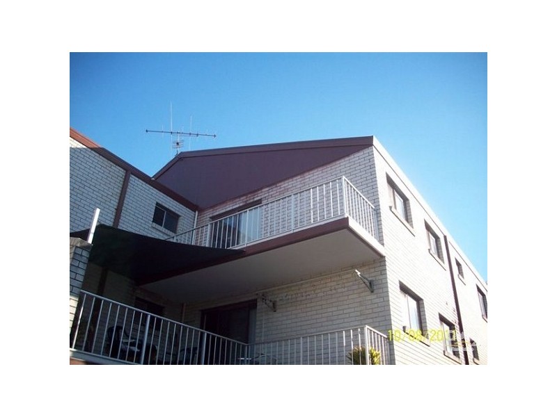 8/29 Ahern Street, Labrador QLD 4215