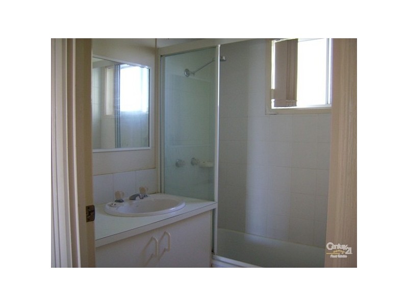 39/13 Brown Street, Labrador QLD 4215