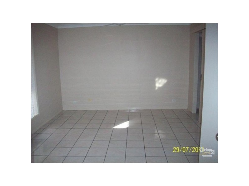 150 Olsen Ave, Arundel QLD 4214