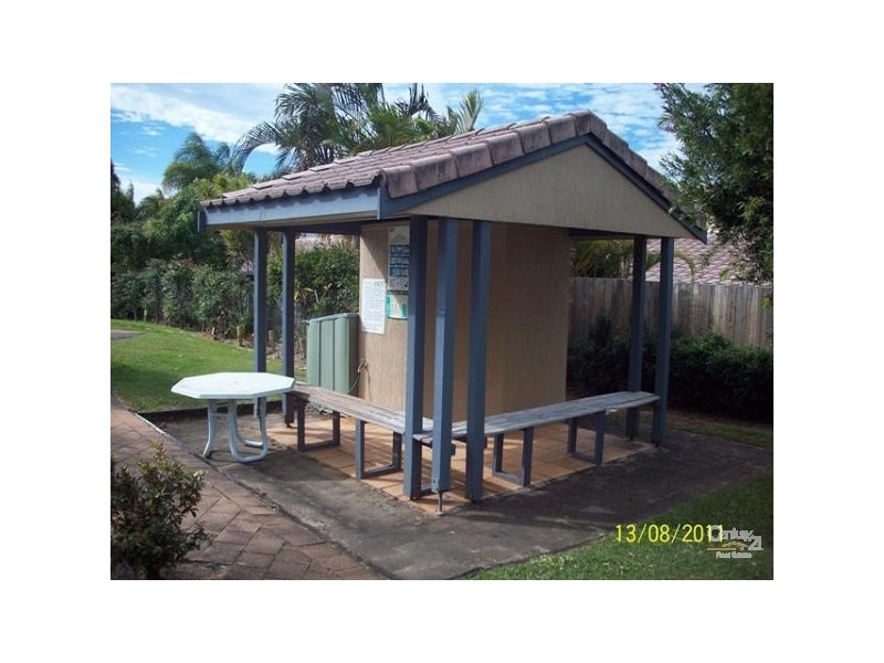 4/63 Olsen Avenue, Labrador QLD 4215