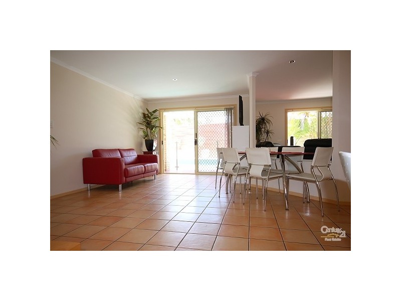 1 Sage Court, Runaway Bay QLD 4216