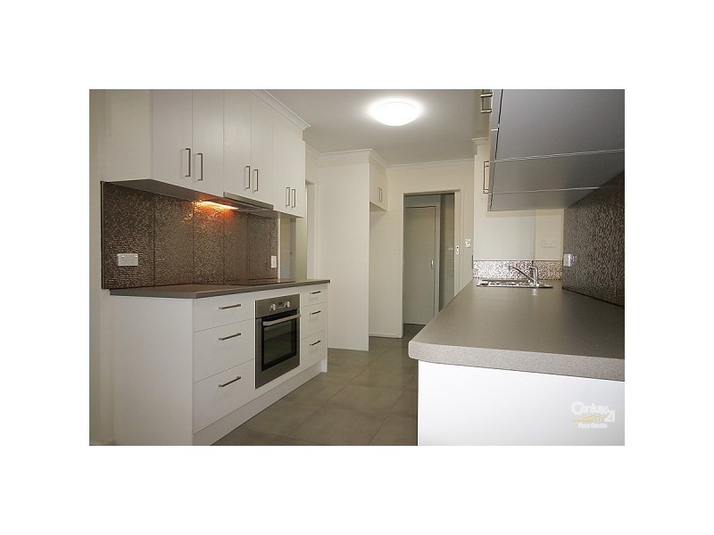 26 Ashgrove Avenue, Runaway Bay QLD 4216