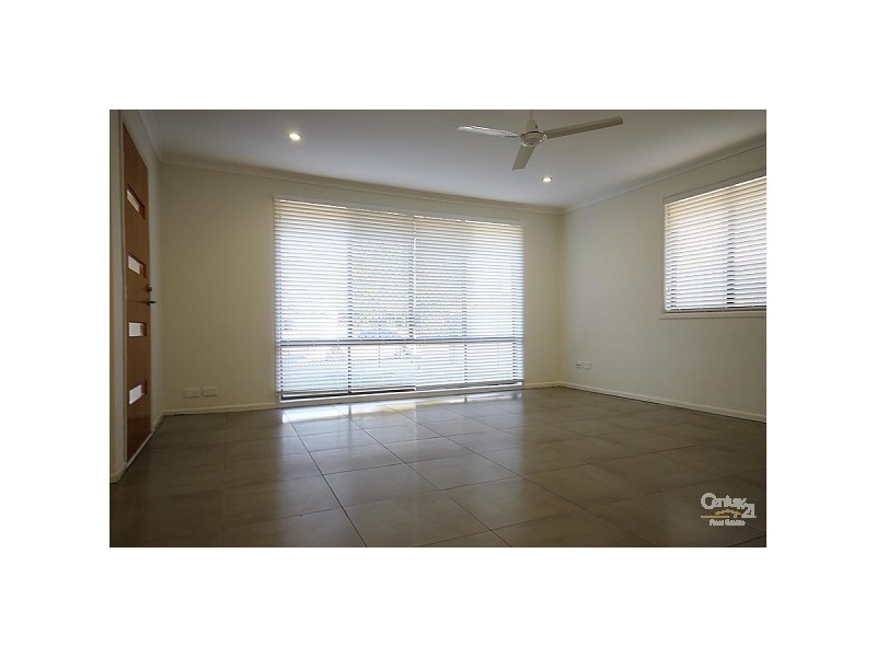 26 Ashgrove Avenue, Runaway Bay QLD 4216