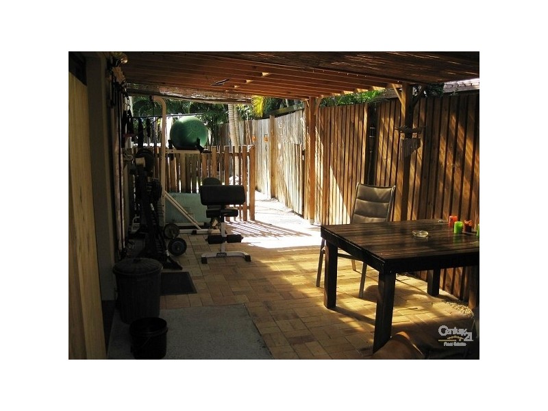 1/50 Botanical Drive, Labrador QLD 4215