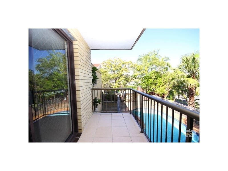 5/25 Ahern Street, Labrador QLD 4215