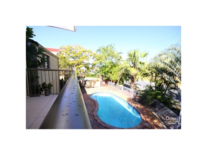 5/25 Ahern Street, Labrador QLD 4215