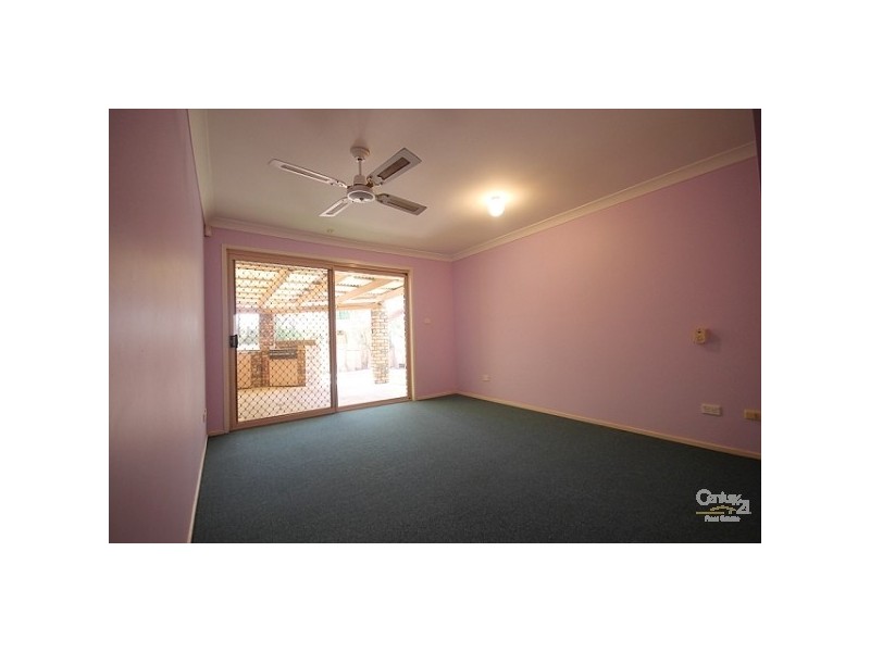 66 Open Drive, Arundel QLD 4214