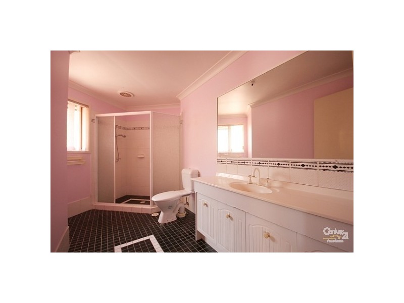 66 Open Drive, Arundel QLD 4214