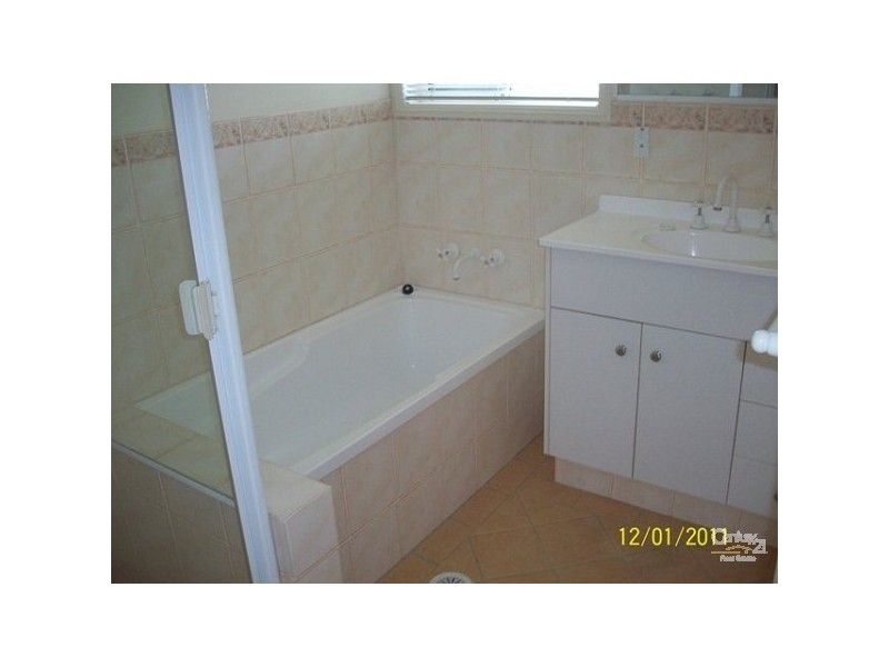 7/218 Central, Labrador QLD 4215