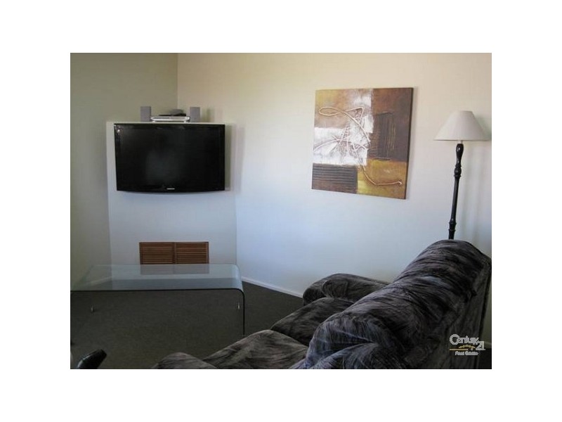 10/35 McMillan, Labrador QLD 4215