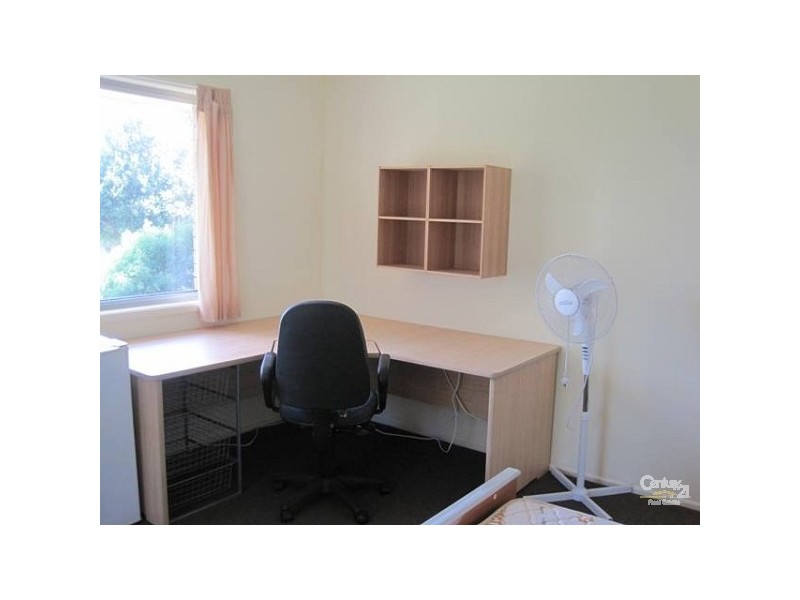 10/35 McMillan, Labrador QLD 4215