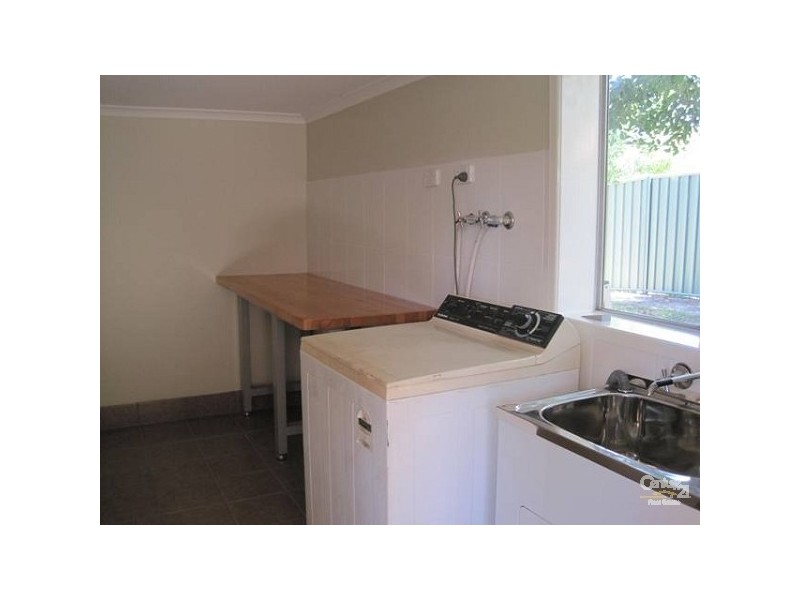 10/35 McMillan, Labrador QLD 4215