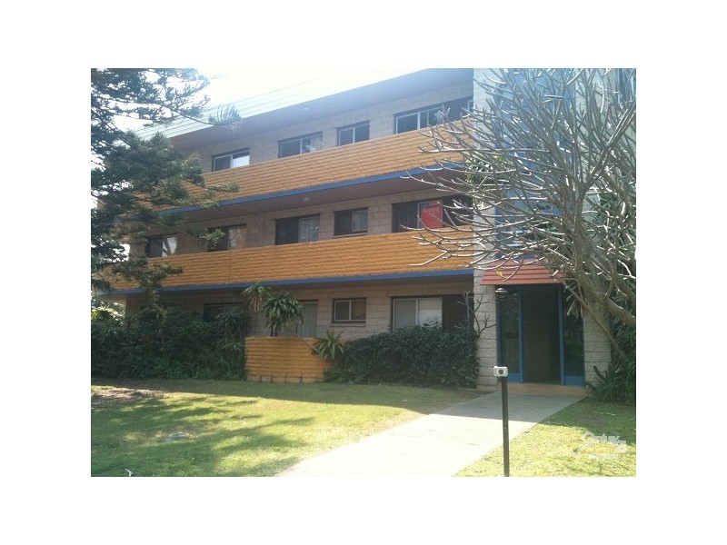 9/9 Halborow, Surfers Paradise QLD 4217