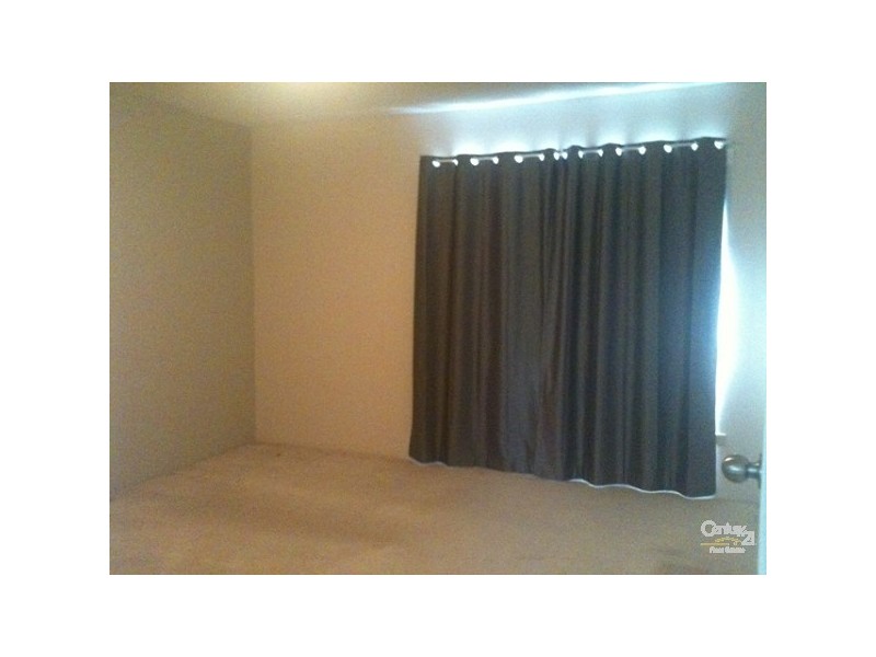 9/9 Halborow, Surfers Paradise QLD 4217