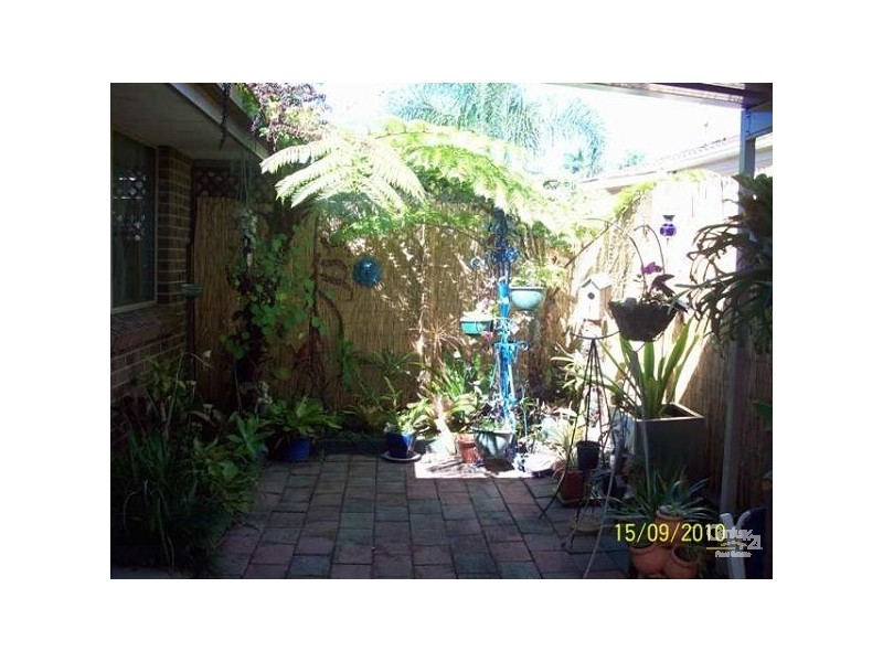 2/1 Jessica Court, Arundel QLD 4214