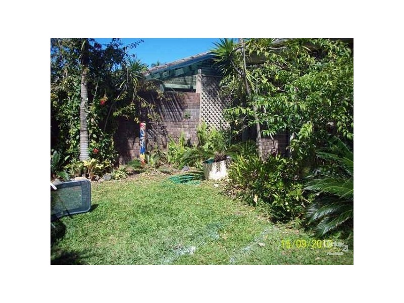 2/1 Jessica Court, Arundel QLD 4214