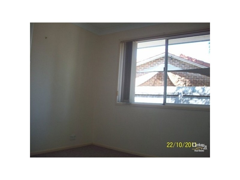 1/15 Annette Court, Labrador QLD 4215
