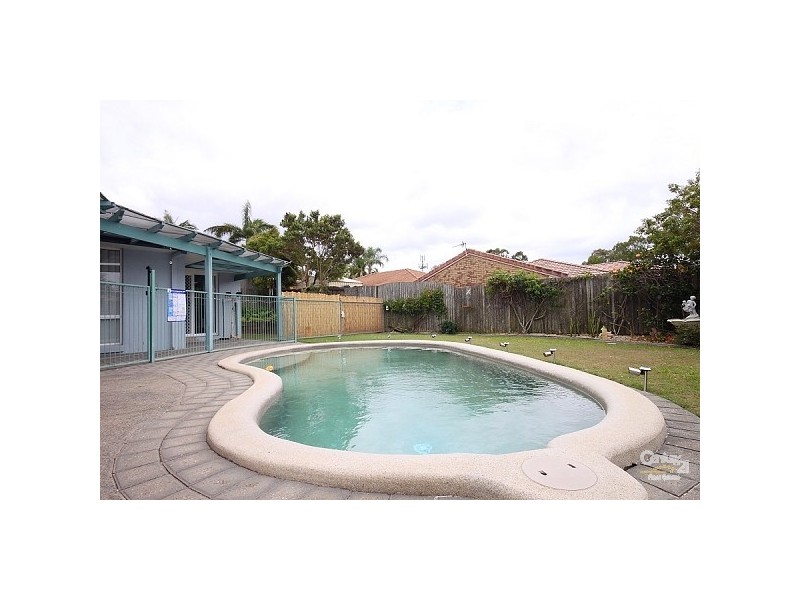 20 Spikes Court, Arundel QLD 4214