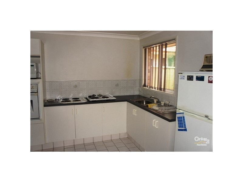 2/1 Clovelly Place, Labrador QLD 4215