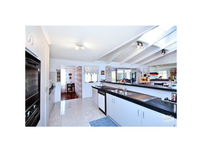 28 Viscount Drive, Tallai QLD 4213