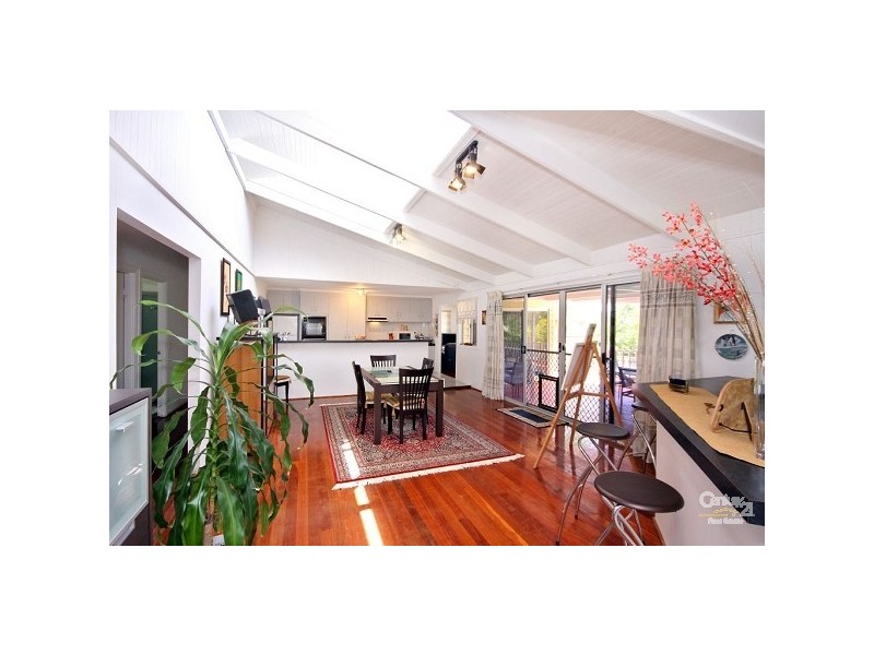 28 Viscount Drive, Tallai QLD 4213