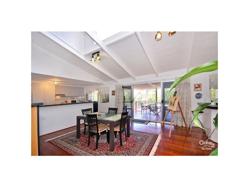 28 Viscount Drive, Tallai QLD 4213