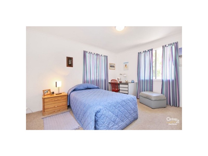 28 Viscount Drive, Tallai QLD 4213