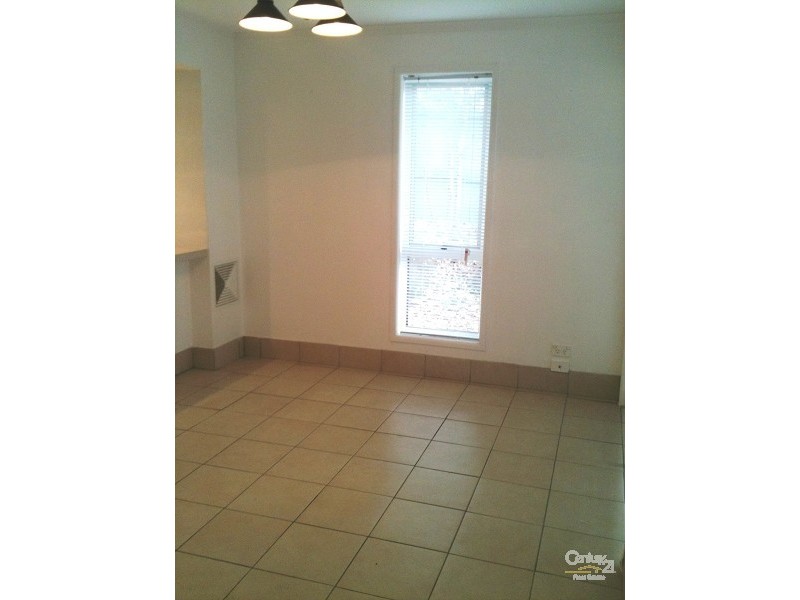 1/79 Government Road, Labrador QLD 4215