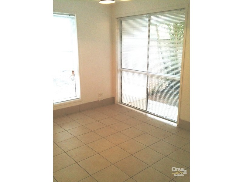 1/79 Government Road, Labrador QLD 4215