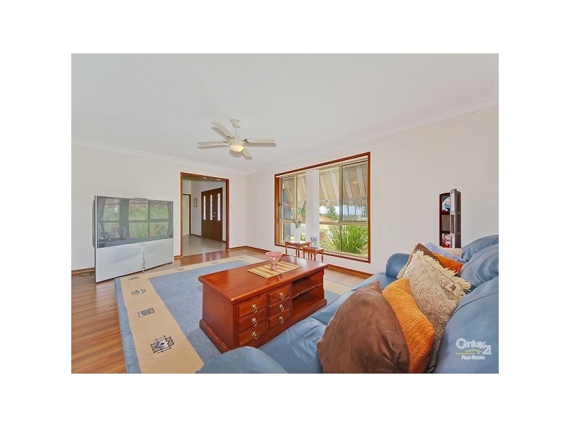 6 Lobb Street, Arundel QLD 4214