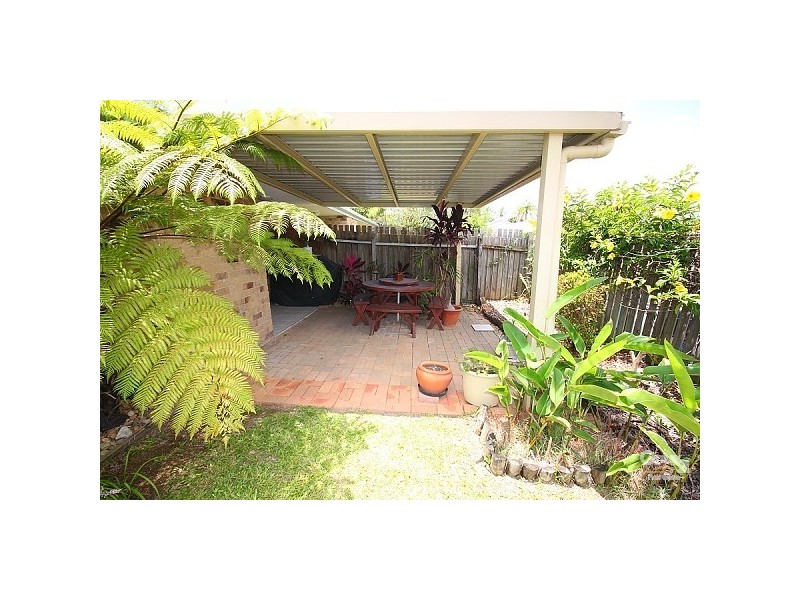 1/44 McMillan, Labrador QLD 4215