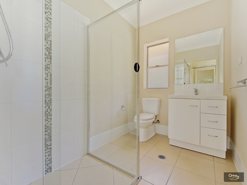 4 Sykes Court, Southport QLD 4215