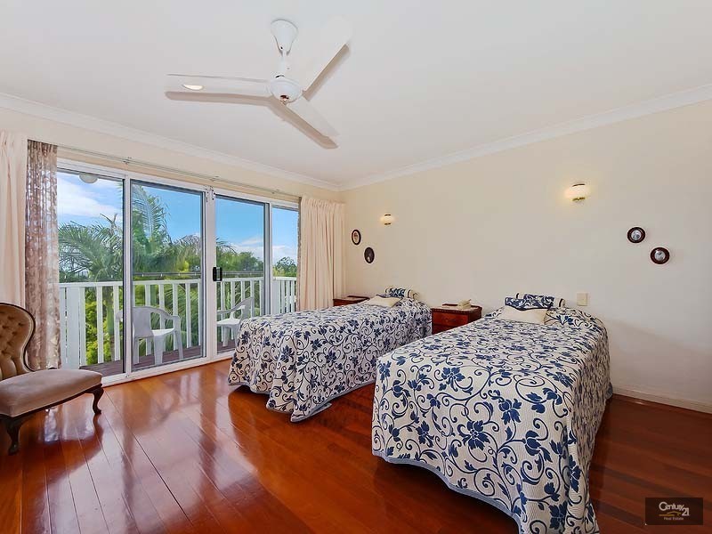 Highland Park QLD 4211