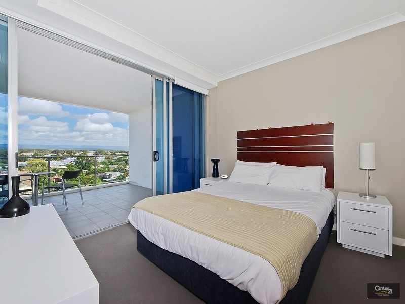 807/430 Marine Parade, Biggera Waters QLD 4216
