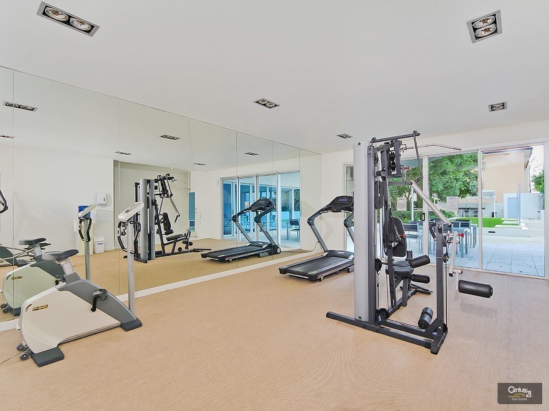 807/430 Marine Parade, Biggera Waters QLD 4216